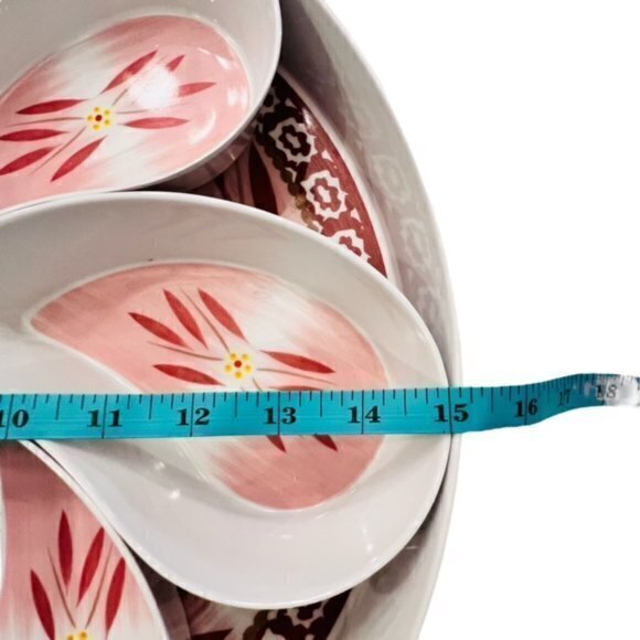 🎉PRICE REDUCED🎉 Temptations 7 Pc Melamine 15" Petal Serving‎ Tray Cranberry - Picture 5 of 12